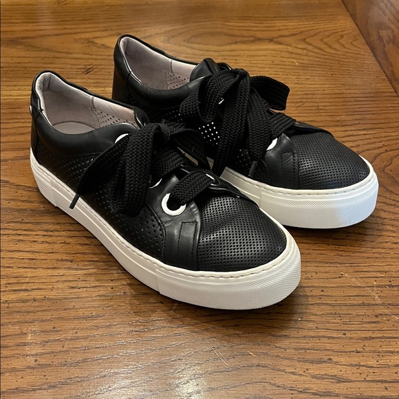 AGL Tessy perforated leather platform sneakers, size 8 - Picture 1 of 13